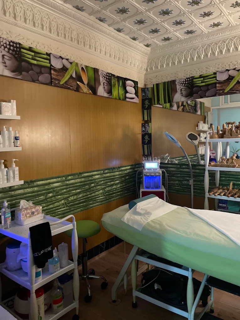 Cabinet Olga : Massage Casablanca / Maderothérapie , Drainage / Spa Massage Casablanca — photo 1 sur 1