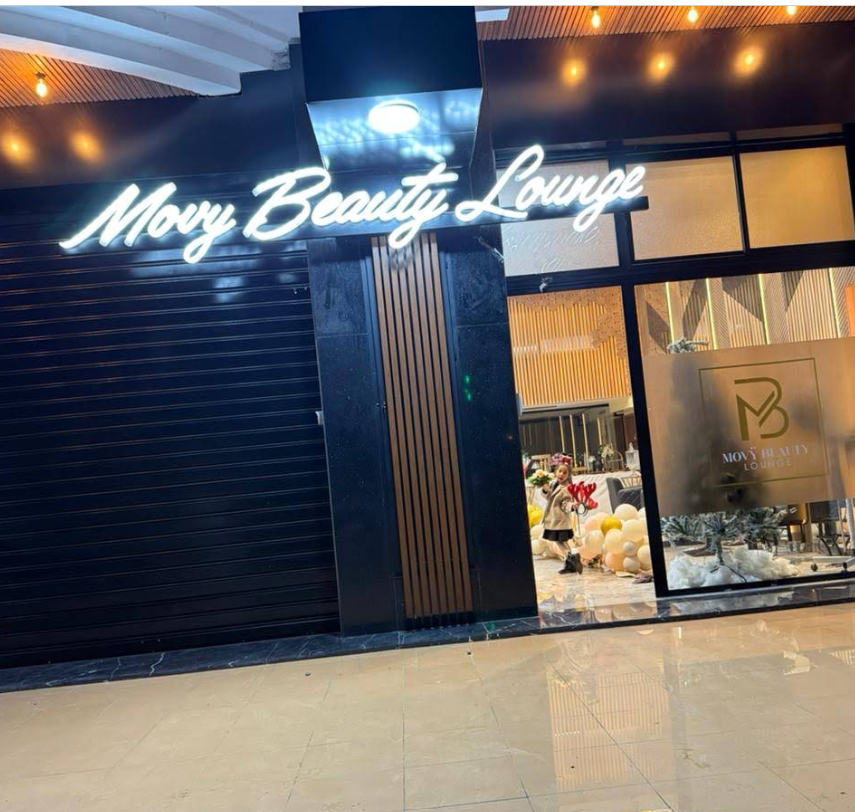 MOVY BEAUTY LOUNGE — photo 1 sur 1